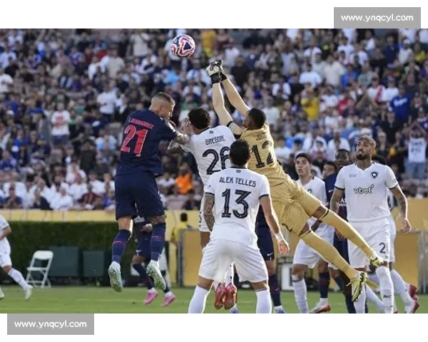 闪电解职！博塔弗戈主帅率队击败巴黎后突遭下课，世俱杯 16 强成导火索